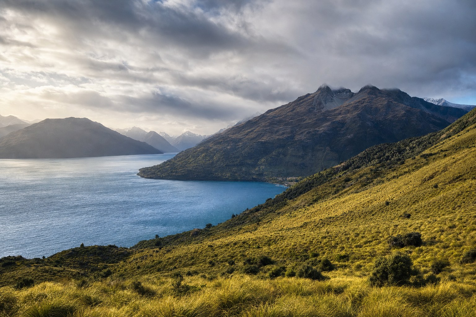 Representative New Zealand mountain landscape beneath natural light